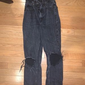 A&F Ripped Washed Black Mom Jeans